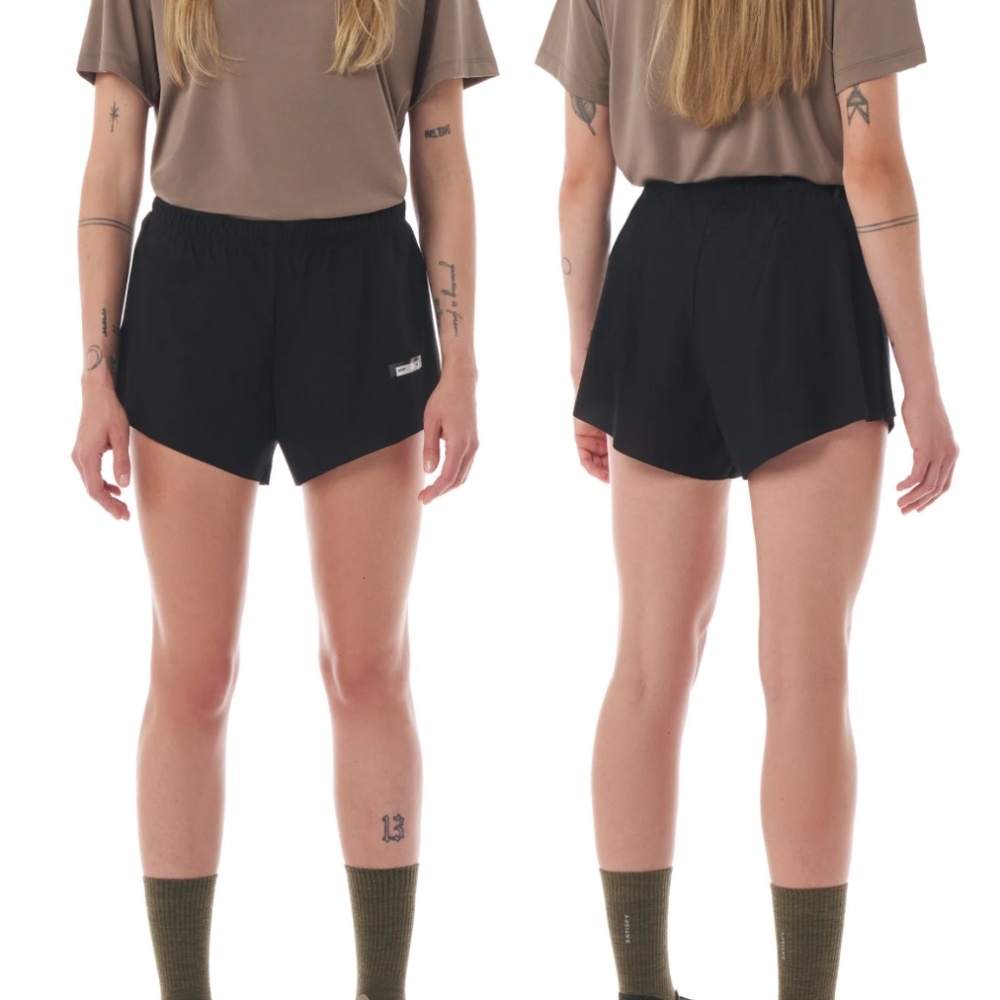 SATISFY Women's Justice Distance 2.5" Running Shorts - NWT